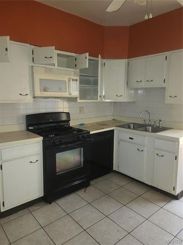 1371 Louisville Avenue, St Louis, MO 63139