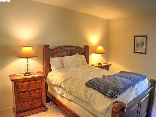 19166 Dyer Ct, Groveland, CA 95321