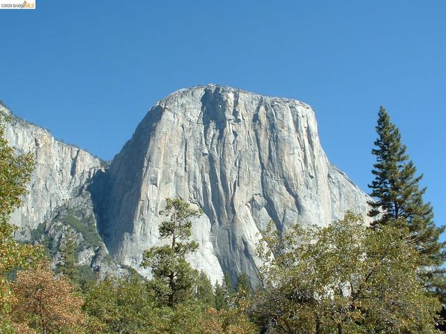 19166 Dyer Ct, Groveland, CA 95321