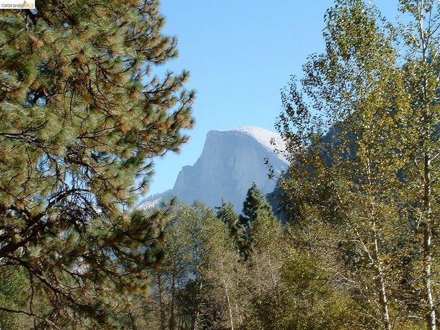 19166 Dyer Ct, Groveland, CA 95321