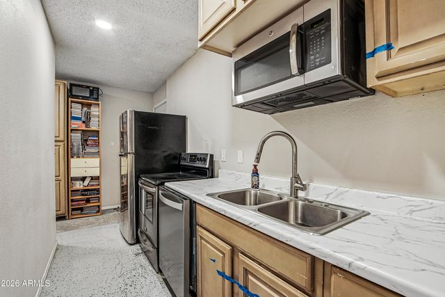 6021 N 10TH Street, Phoenix, AZ 85014