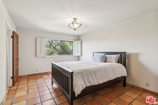 1821 Calle Petaluma, Thousand Oaks, CA 91360