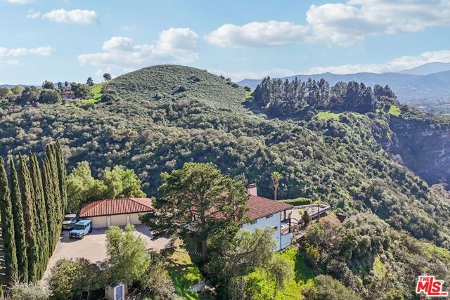1821 Calle Petaluma, Thousand Oaks, CA 91360