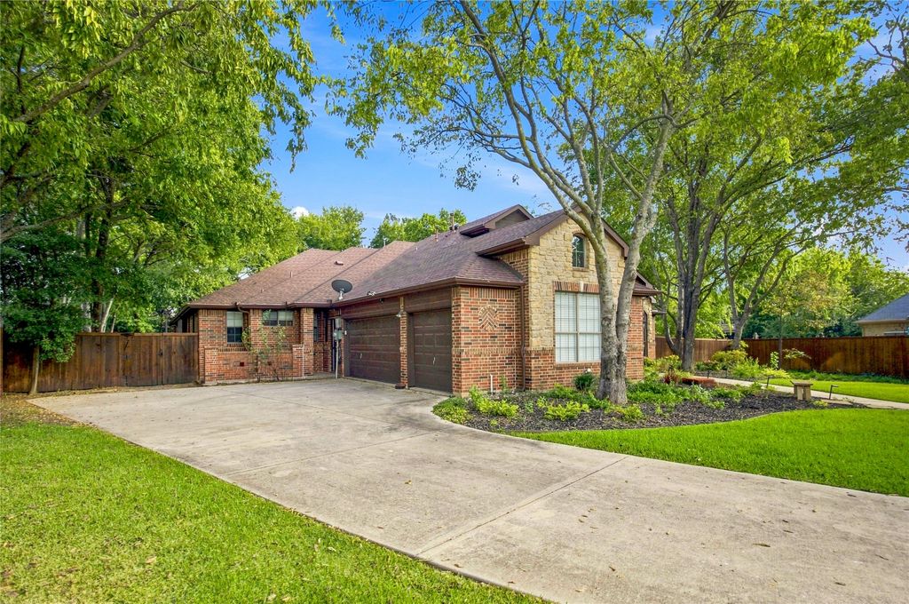 2105 Heather Ridge Court, Flower Mound, TX 75028 — photo 3