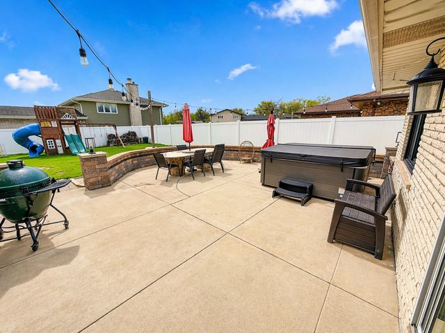 7659 Sequoia Court, Orland Park, IL 60462