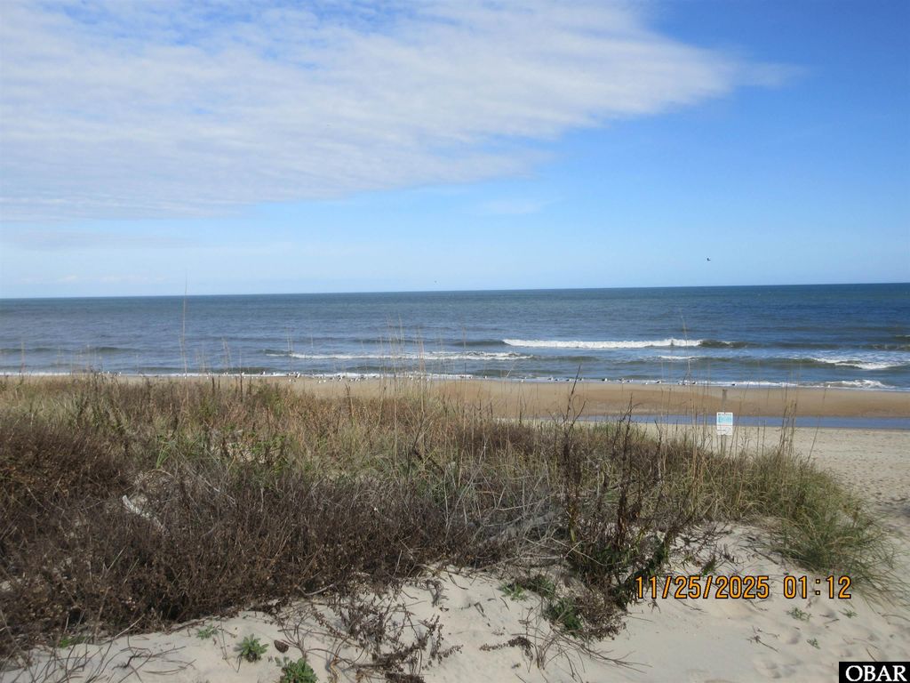 Image 12 of property listing at 1208 -4 Swan Street Unit 4, Kill Devil Hills, NC 27948
