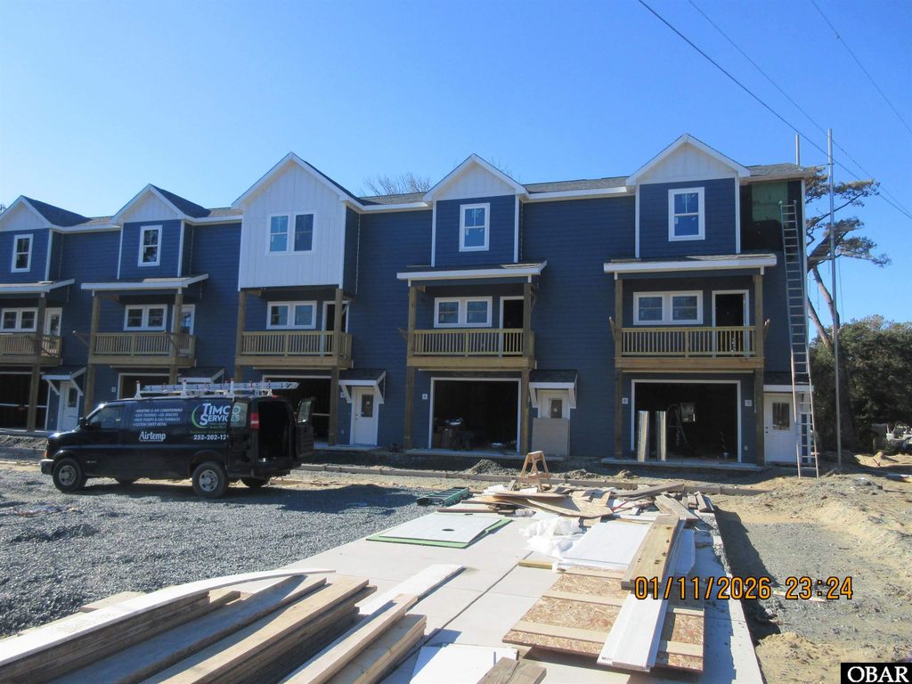 Image 4 of property listing at 1208 -4 Swan Street Unit 4, Kill Devil Hills, NC 27948