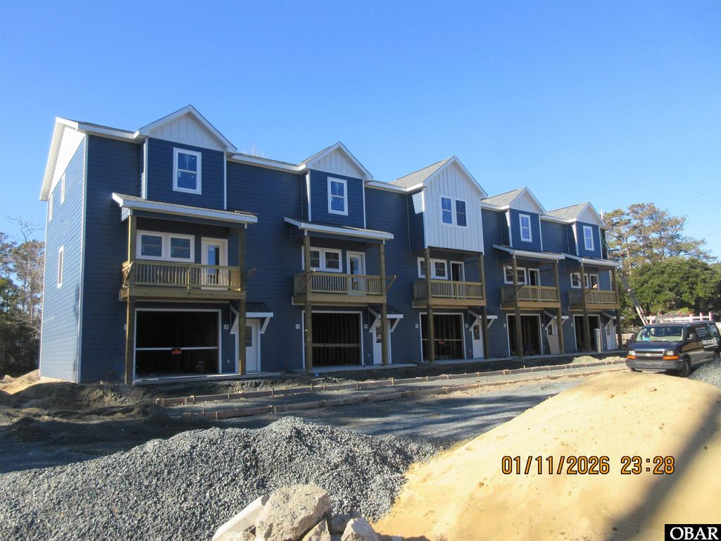 Image 10 of property listing at 1208 -4 Swan Street Unit 4, Kill Devil Hills, NC 27948