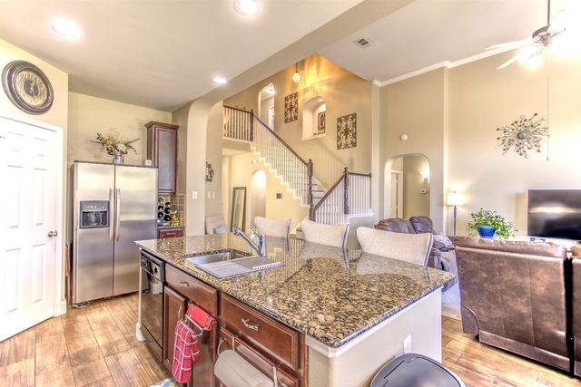 9521 Willow Branch Way, Fort Worth, TX 76036