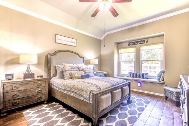 9521 Willow Branch Way, Fort Worth, TX 76036