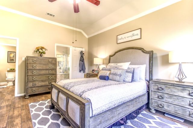 9521 Willow Branch Way, Fort Worth, TX 76036