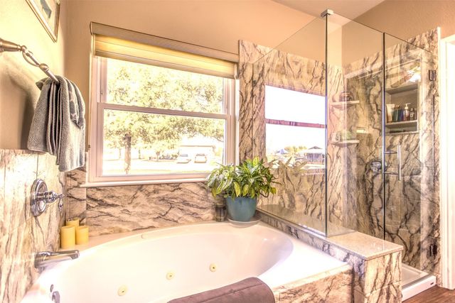 9521 Willow Branch Way, Fort Worth, TX 76036