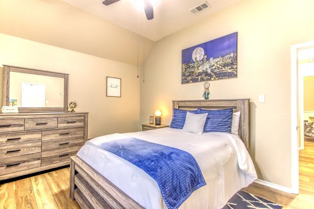 9521 Willow Branch Way, Fort Worth, TX 76036