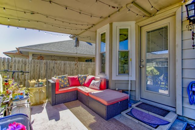 9521 Willow Branch Way, Fort Worth, TX 76036