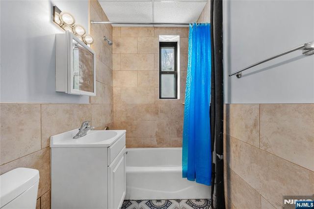 303 Hamilton Place A4, Hackensack, NJ 07601