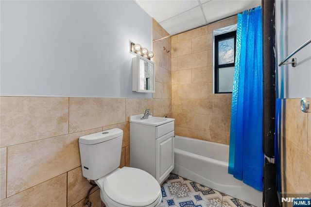 303 Hamilton Place A4, Hackensack, NJ 07601