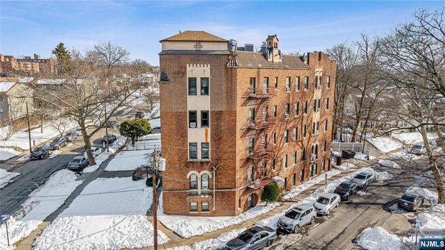 303 Hamilton Place A4, Hackensack, NJ 07601