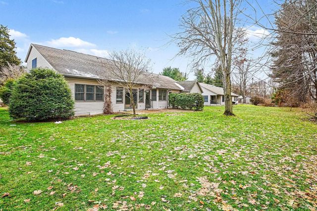 1539 Stone Court, Elkhart, IN 46514