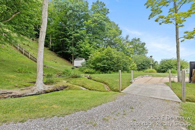 7636 W Birch Lane, Claybanks Twp, MI 49446