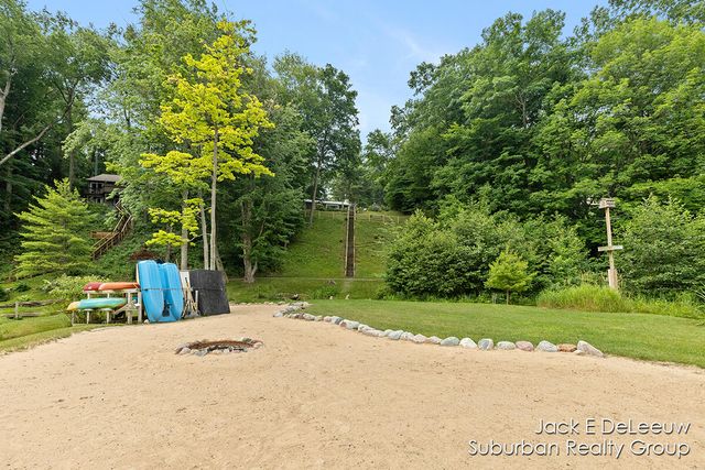 7636 W Birch Lane, Claybanks Twp, MI 49446