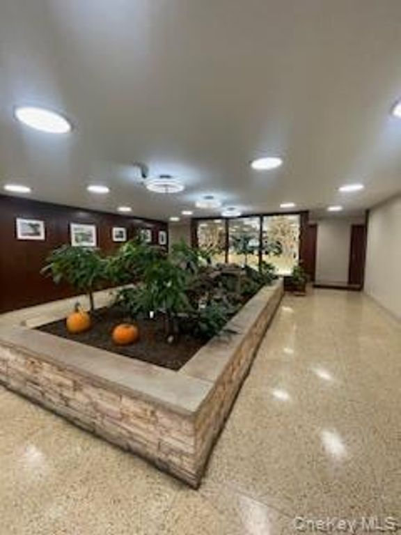 110 Brooklyn Avenue 3K, Freeport, NY 11520 — photo 2