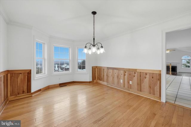 404 FREMONT CT, Berryville, VA 22611