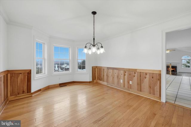 404 FREMONT CT, Berryville, VA 22611