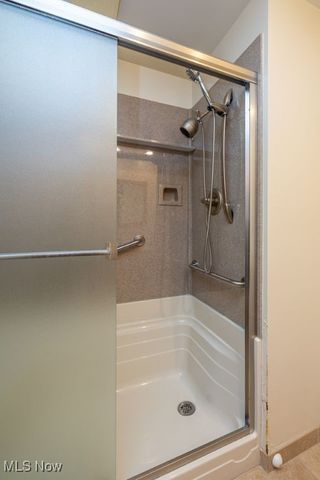 300 River Road, Hinckley, OH 44233