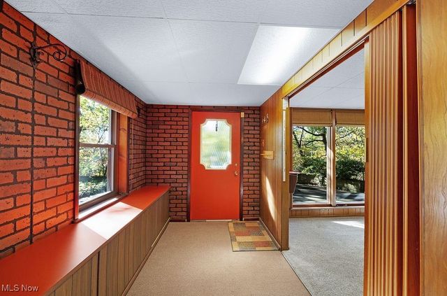 300 River Road, Hinckley, OH 44233