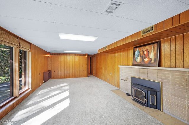 300 River Road, Hinckley, OH 44233