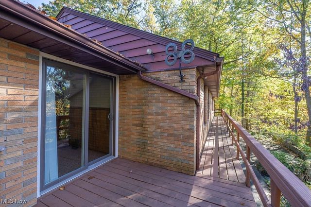 300 River Road, Hinckley, OH 44233