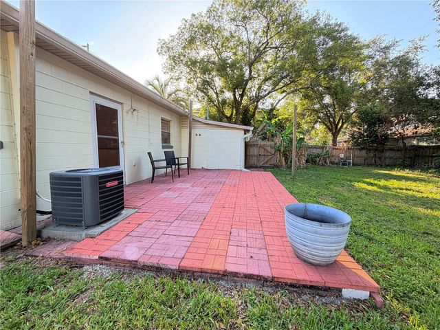 450 E WARREN AVENUE, Longwood, FL 32750