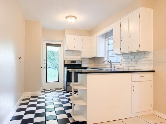 450 E WARREN AVENUE, Longwood, FL 32750