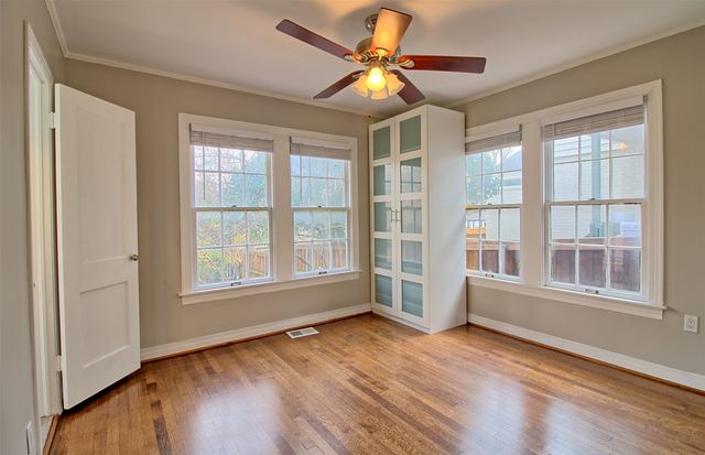 7010 Vivian Avenue, Dallas, TX 75223