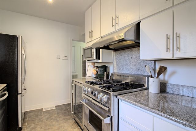 7010 Vivian Avenue, Dallas, TX 75223