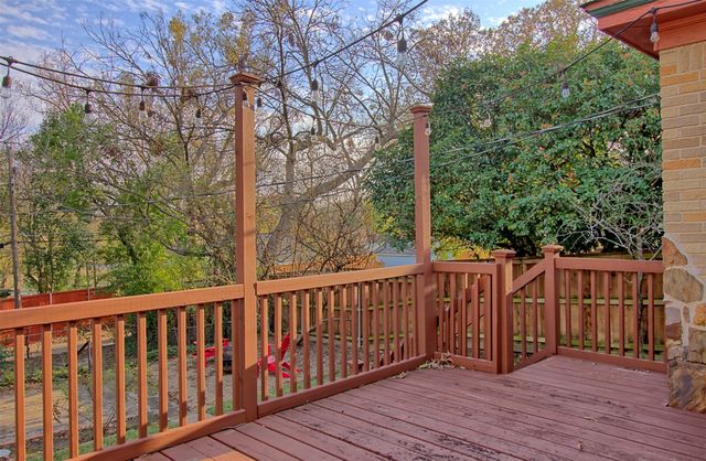 7010 Vivian Avenue, Dallas, TX 75223