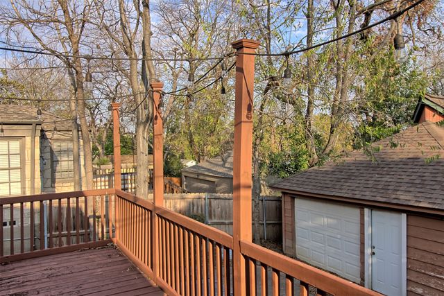 7010 Vivian Avenue, Dallas, TX 75223