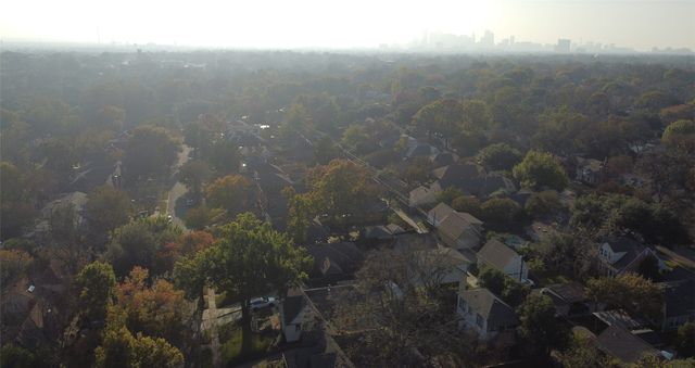 7010 Vivian Avenue, Dallas, TX 75223