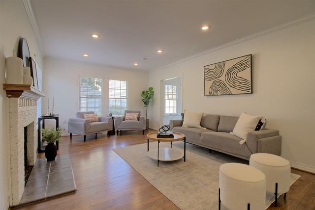 7010 Vivian Avenue, Dallas, TX 75223