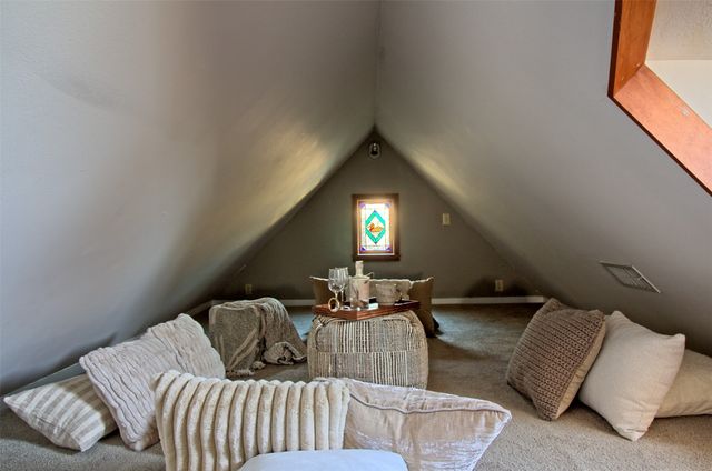 7010 Vivian Avenue, Dallas, TX 75223