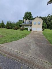 35 Ritchfield Drive, Powder Springs, GA 30127