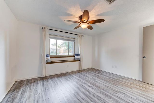 1112 Lapwing Road, Edmond, OK 73003
