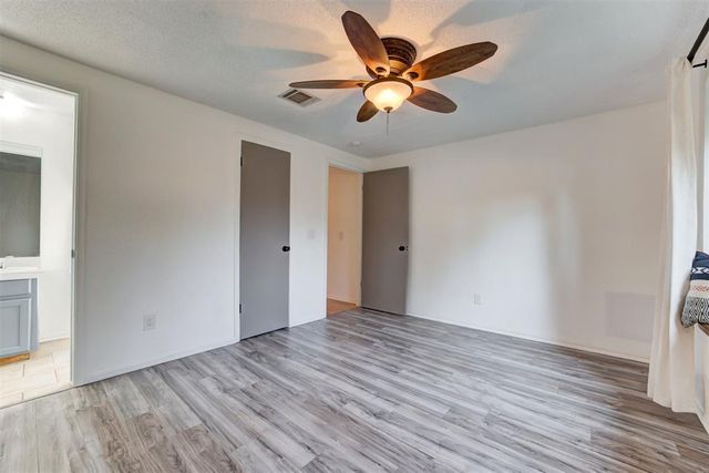 1112 Lapwing Road, Edmond, OK 73003