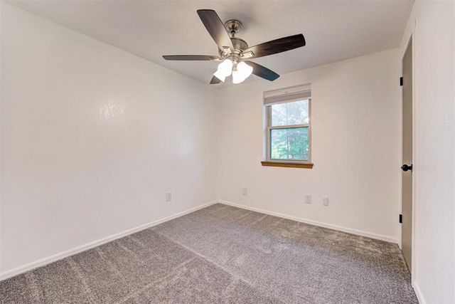 1112 Lapwing Road, Edmond, OK 73003