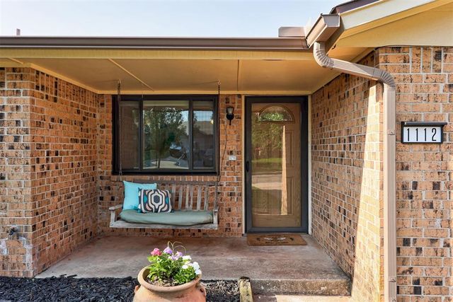 1112 Lapwing Road, Edmond, OK 73003