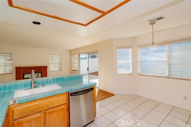 2038 Ridgeline, Vista, CA 92081