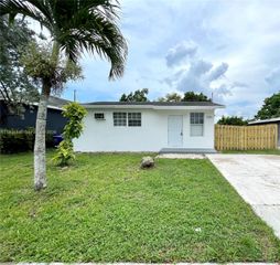 2580 NW 4th Ct, Pompano Beach, FL 33069