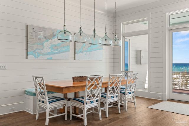 236 Ariola Dr, Pensacola Beach, FL 32561