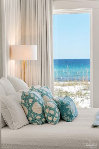 236 Ariola Dr, Pensacola Beach, FL 32561