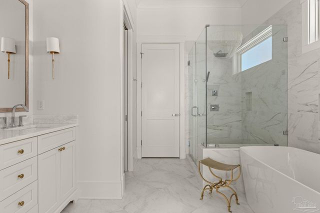 236 Ariola Dr, Pensacola Beach, FL 32561